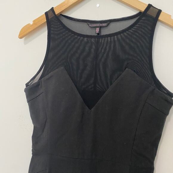 Victoria's Secret Black Mesh Workout Tank Size Small - Picture 2 of 5